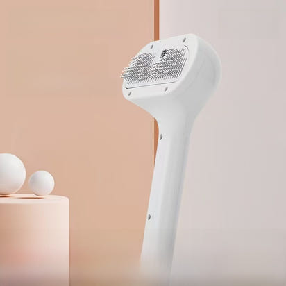 ClawFinds™ Rechargeable Pet Spray Comb for Easy Fur Removal